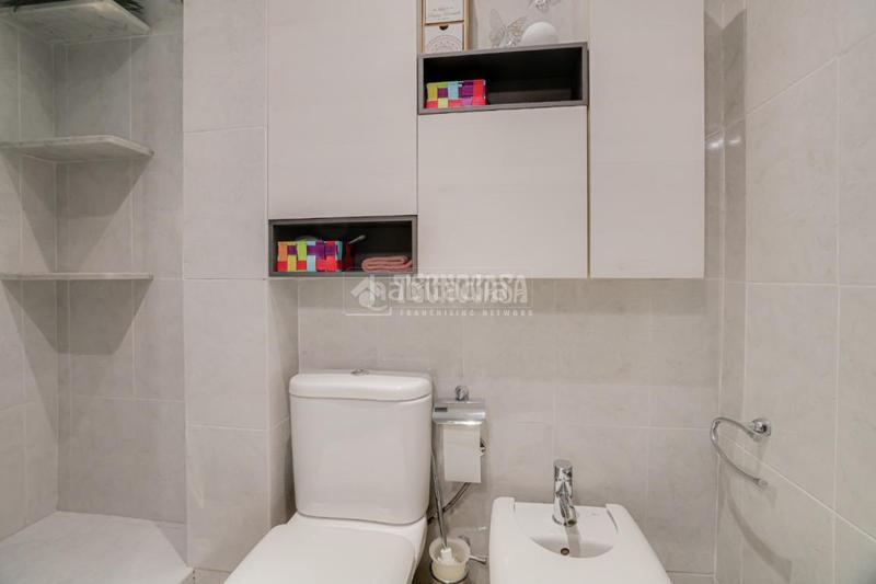 Foto c57121e9-f1b0-44e9-b139-0c2163b3e252. Piso  en venta en lhospitalet de llobregat en Hospitalet de Llobregat (L´)