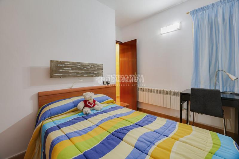 Foto c609ba5e-7e87-45e8-b95e-ef2344c8df49. Piso  en venta en lhospitalet de llobregat en Hospitalet de Llobregat (L´)