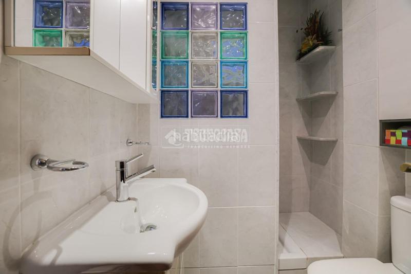 Foto c633e0a7-b5f1-4f43-85ca-a0c53f9c42a4. Piso  en venta en lhospitalet de llobregat en Hospitalet de Llobregat (L´)