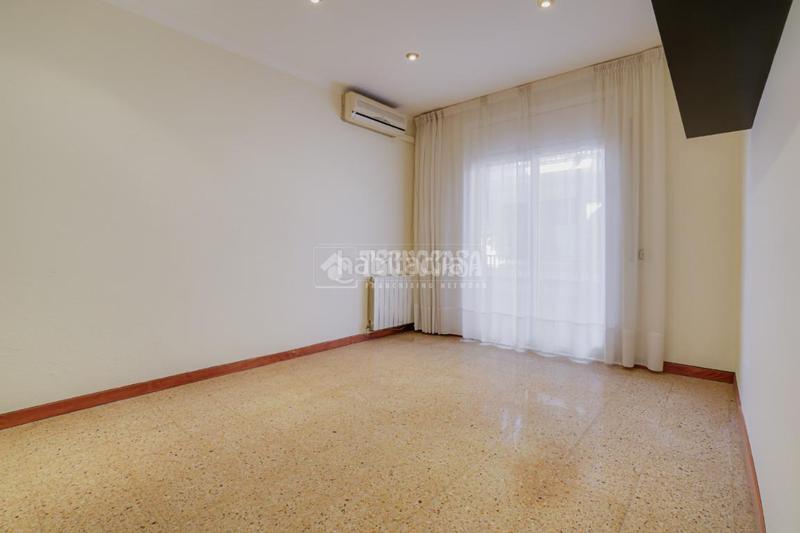 Foto 80d40987-8788-47c3-94da-e37fe30a4cbf. Piso  en venta en lhospitalet de llobregat en Hospitalet de Llobregat (L´)