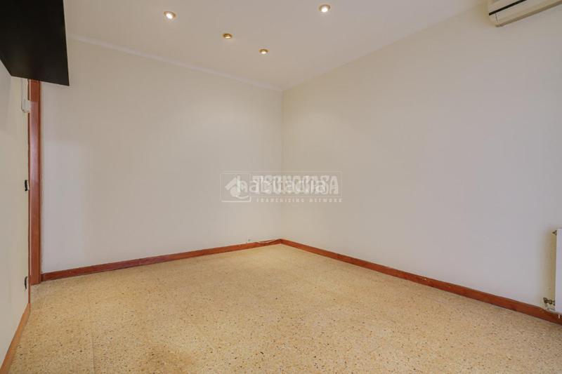 Foto c1644275-2cfb-4eff-9111-9bb9b439e445. Piso  en venta en lhospitalet de llobregat en Hospitalet de Llobregat (L´)