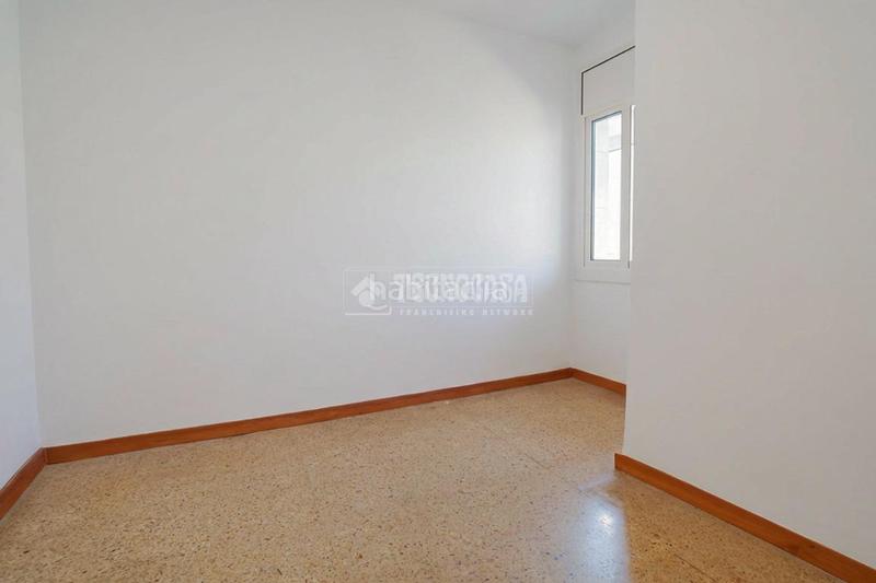 Foto e52a0f97-9118-47bb-a7c8-0a4f9a4f0d84. Piso  en venta en lhospitalet de llobregat en Hospitalet de Llobregat (L´)