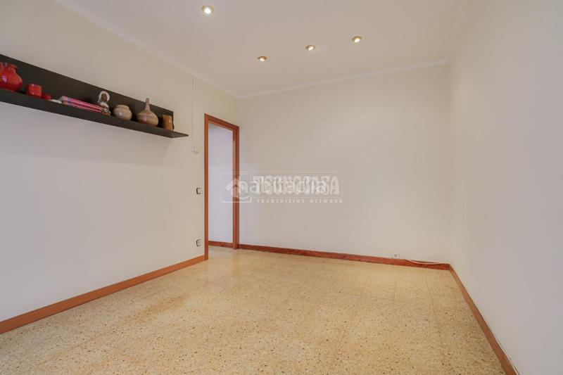 Foto e9bf800f-56e3-4133-980c-7045a251105d. Piso  en venta en lhospitalet de llobregat en Hospitalet de Llobregat (L´)