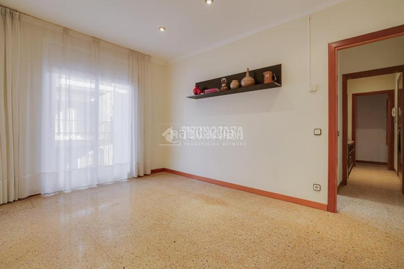 Foto f410bed3-33dd-491a-a340-aefaa2c0d496. Piso  en venta en lhospitalet de llobregat en Hospitalet de Llobregat (L´)