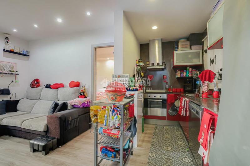 Foto 01dae158-15c7-48b1-b175-3512785cb920. Piso  en venta en lhospitalet de llobregat en Hospitalet de Llobregat (L´)