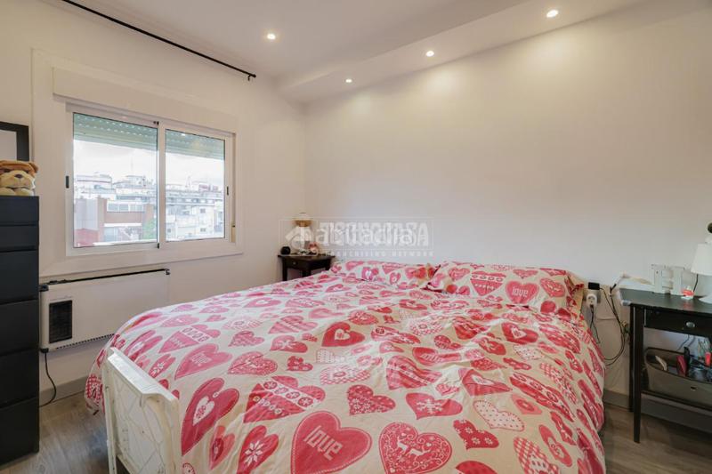 Foto 1bf5bd66-a997-442a-97d6-f9efdbf74665. Piso  en venta en lhospitalet de llobregat en Hospitalet de Llobregat (L´)