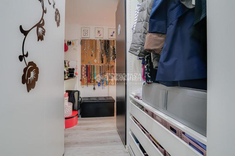 Foto 991adb12-79a1-4ed7-81cd-d05712ee9afc. Piso  en venta en lhospitalet de llobregat en Hospitalet de Llobregat (L´)