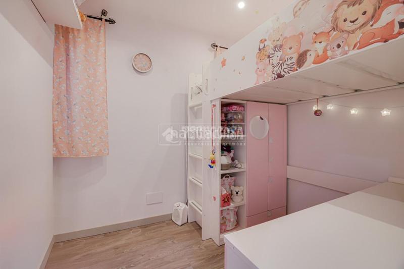 Foto 99457b37-014c-4838-befd-5080d57d7a1d. Piso  en venta en lhospitalet de llobregat en Hospitalet de Llobregat (L´)