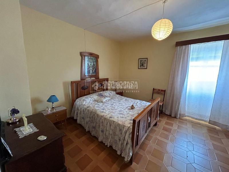 Foto 5071dd4f-0d39-4d19-bd4c-daa59c65712b. Casa pareada casa en venta en Baeza