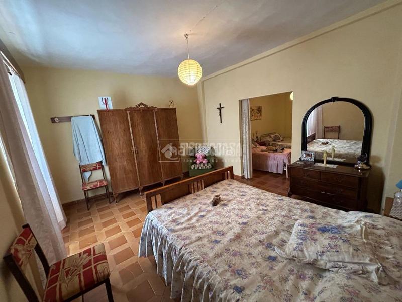 Foto 6133f217-0246-4d36-95a3-68efa838a564. Casa pareada casa en venta en Baeza