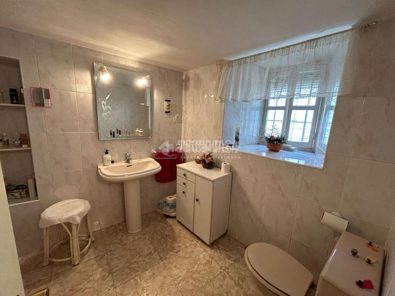 Foto 7bd92dfb-39a4-4202-8e1b-9b0744208a10. Casa pareada casa en venta en Baeza