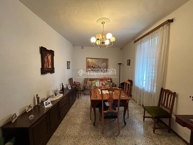 Foto 823c0bbd-c5d5-4935-8967-fdfa98923bcd. Casa pareada casa en venta en Baeza