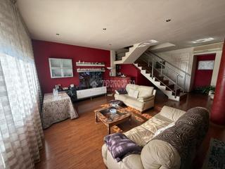 Casa bifamiliare in Baeza. Casa en venta en baeza
