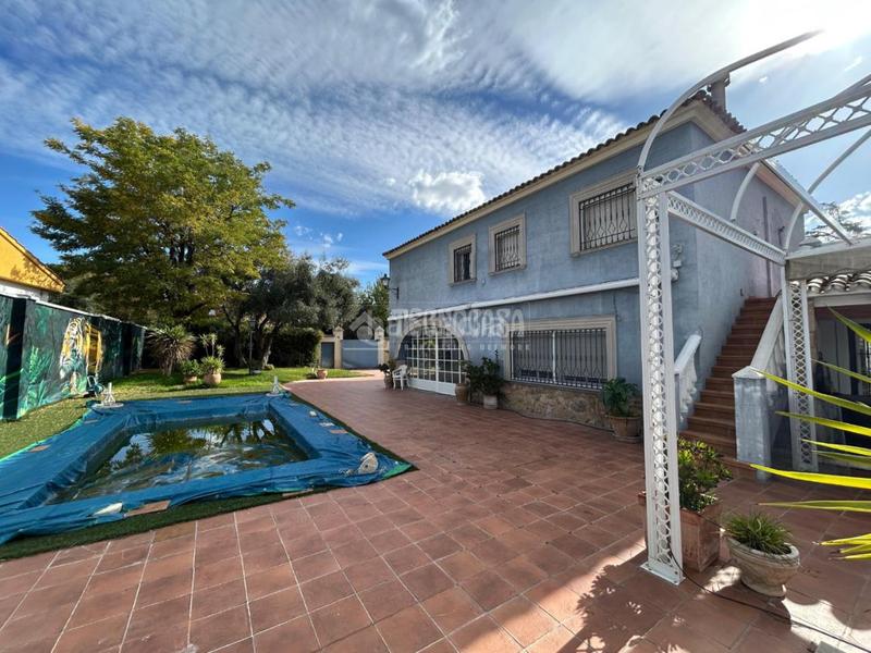 Foto 439f3abf-3b6d-4794-a219-3c5e62b8f4c0. Casa  en venta en Baeza