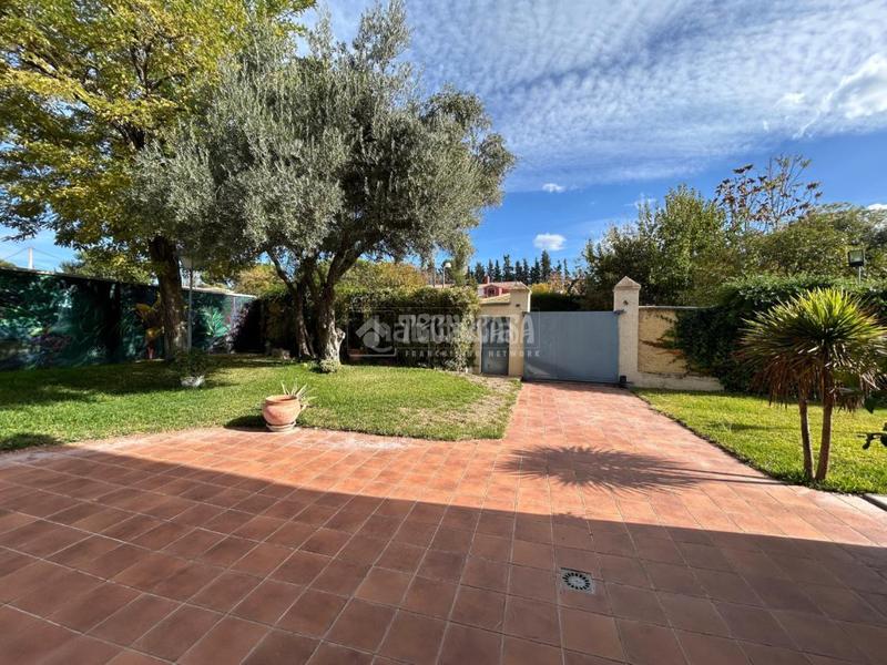 Foto b0d08fa6-ff0f-4d10-bc49-e80ce3847f2e. Casa  en venta en Baeza