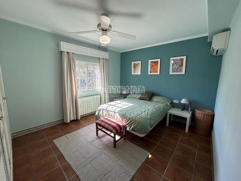 Foto f8f1f9d6-9d02-4a30-ae15-16389d774913. Casa  en venta en Baeza