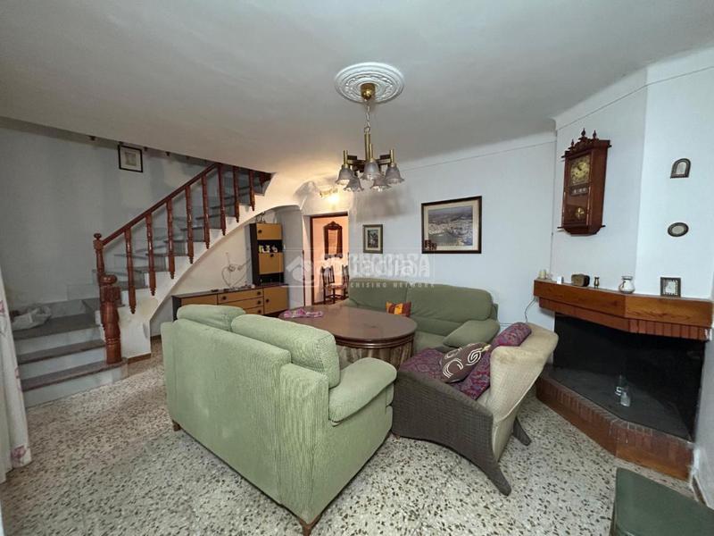 Foto 191a3439-69ec-4f0d-b12c-abb3236aff35. Casa aparellada a Ibros