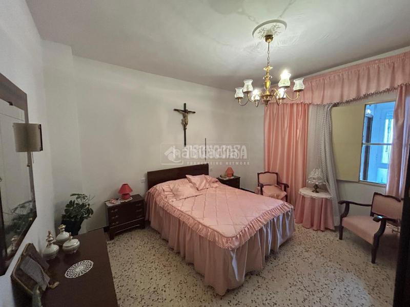 Foto 41eea01e-6607-457d-a0f3-e93bce48d930. Casa aparellada a Ibros