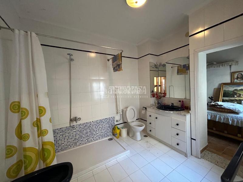 Foto ace6433d-166c-4994-bf2c-7b5c6d12fad3. Casa aparellada a Ibros