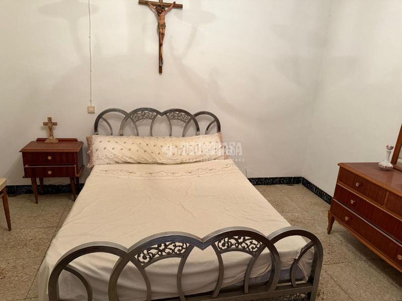 Foto b55ac15e-2459-40ec-9a16-dbe2d522a8a0. Casa  en venta en begíjar en Baeza