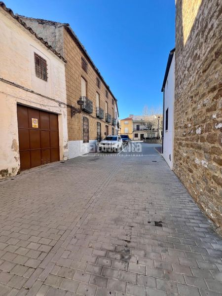 Foto 5ee3420c-ca36-4d31-bac4-dabb3948656e. Casa aparellada a Baeza