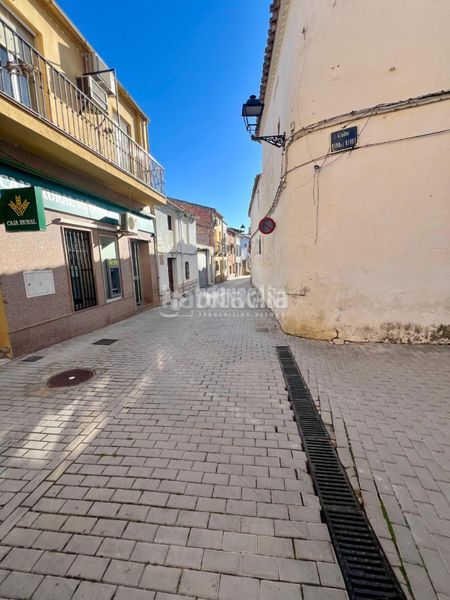 Foto e169f4bc-67de-41c0-b1ec-b777751ed5c4. Casa aparellada a Baeza