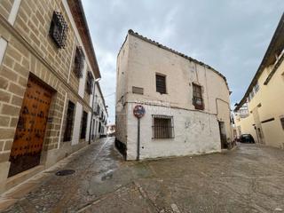 Casa bifamiliare in Baeza. Casa en venta en baeza