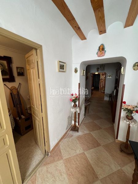 Foto c0ccdb5d-41bd-43e5-aaed-6e7ac66a9665. Casa aparellada a Baeza