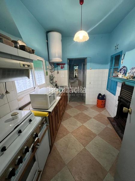 Foto f1581bec-6033-4c0f-8665-2e637730d98c. Casa aparellada a Baeza