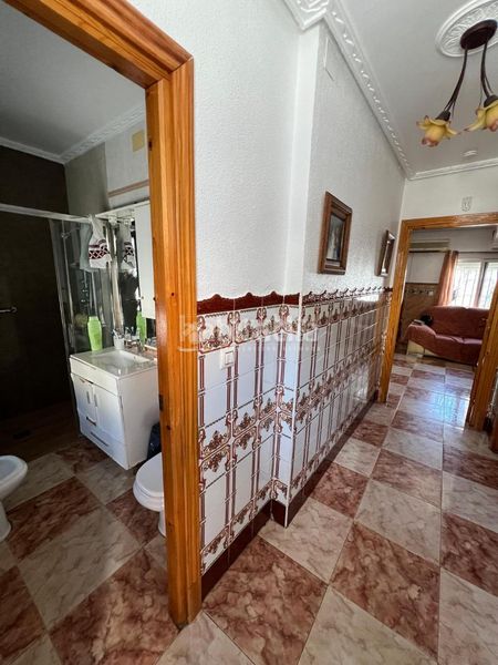 Foto 8175d820-1090-49db-8c77-9910a78dffe6. Casa aparellada a Baeza