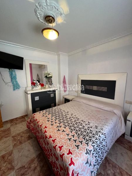 Foto c89ce26f-2da1-46db-b94f-8cb37a5234a2. Casa aparellada a Baeza