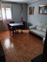 Etagenwohnung in Baeza. Piso en venta en baeza