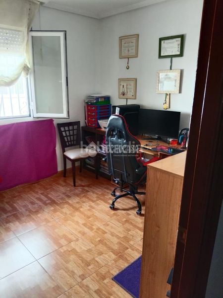 Foto 69ee093d-c7de-4bb3-9fb3-fc5e825fa64b. Pis a Baeza