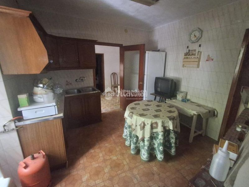 Foto 44671185-2ec8-4310-98a0-84c60586d6dd. Casa a Baeza