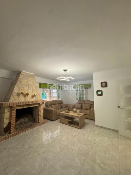 Foto 9f1fbb24-24a8-46c0-9098-0a0a5e46f85d. Casa  en venta en Baeza