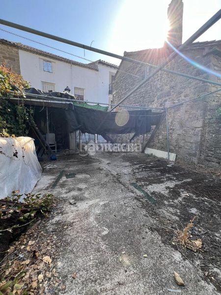 Foto 337dfe57-a7d7-4351-af73-40ab4619a434. Terreny residencial a Baeza
