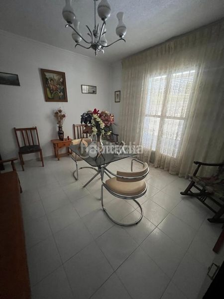 Foto 23b30b03-45e1-4d31-99a7-5e5a5b55f616. Casa aparellada a Ibros