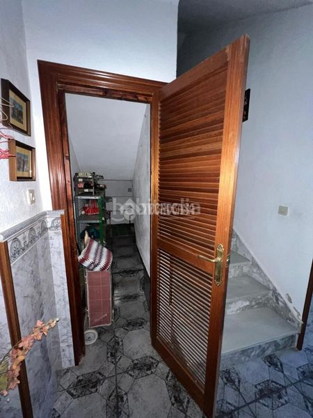Foto 34c6480f-cd60-4f93-a1e8-8c158538b617. Casa aparellada a Ibros