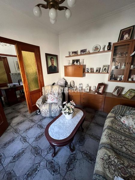 Foto 408301ca-7c6a-4033-9d55-a4d6d9a3e7af. Casa aparellada a Ibros