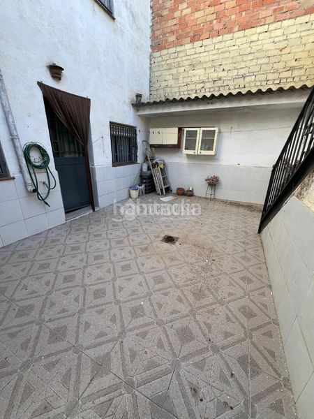 Foto 913ee2ca-1a03-401f-88e7-cde37156f330. Casa aparellada a Ibros