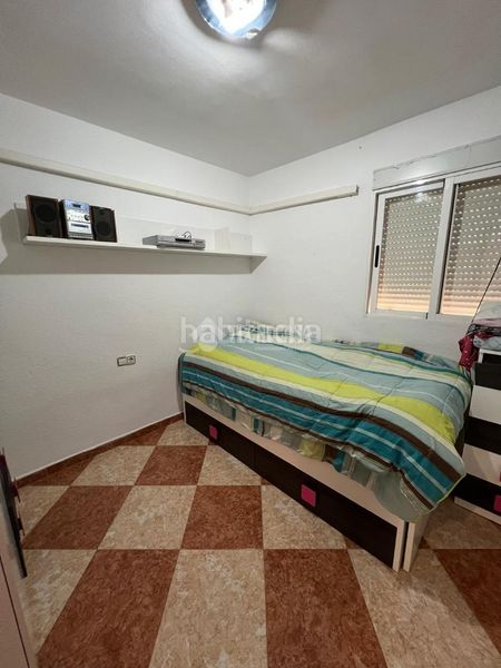Foto 0ac59c68-e058-4b8f-bc5f-fcb360a76c37. Casa aparellada a Rus