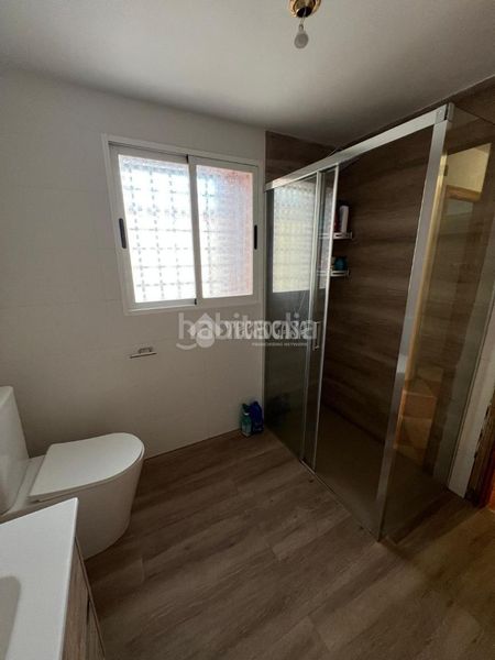 Foto 24a84f4b-2386-4f86-8aa9-10a18c5fdae7. Casa aparellada a Rus