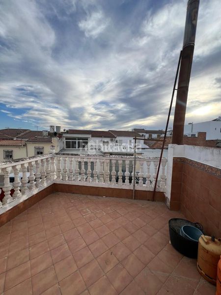 Foto 7f7eafe8-0839-4802-88e4-5de2a7df2cac. Casa aparellada a Rus
