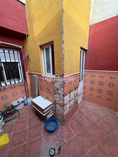 Foto 8bad45a1-8e9b-4270-8041-87969a428b8c. Casa aparellada a Rus