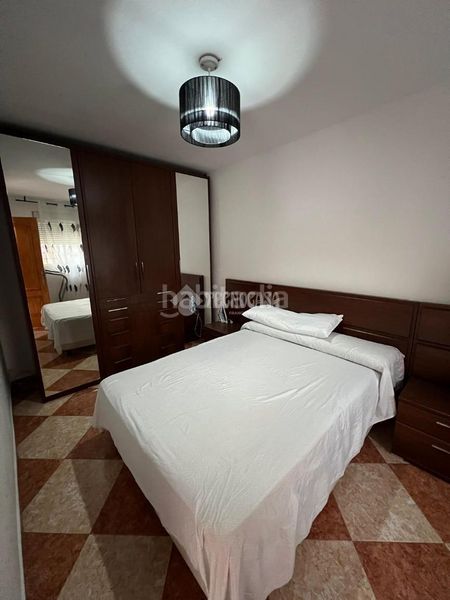 Foto a47def6a-66e9-402c-845e-8cd058f83d37. Casa aparellada a Rus