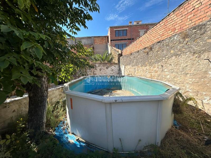 Foto a594c753-4eec-4122-9e64-f2bf584168ef. Casa pareada casa en venta en Baeza