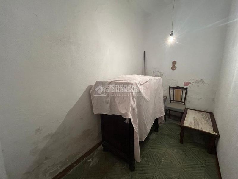Foto cfc0b5f6-762b-4fb5-8ae2-ee6951ff98a5. Casa pareada casa en venta en Baeza