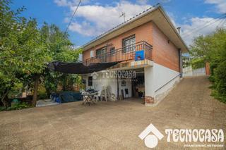 Casa in Castellnou-Can Mir-Can Solà. Casa en venta en rubí