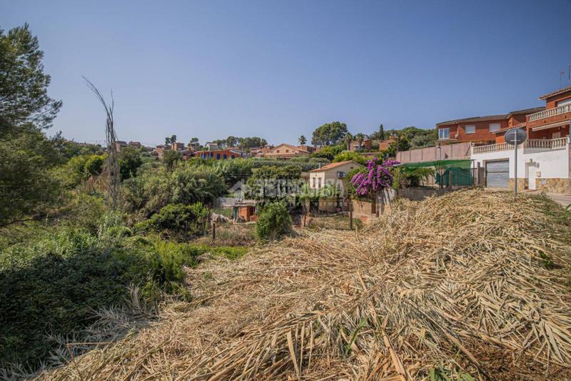 Foto c8ec5ffc-4b32-4d83-ae80-407f78e2cb24. Terreny residencial a Els Avets-Can Serrafossà-Ximelis Rubí
