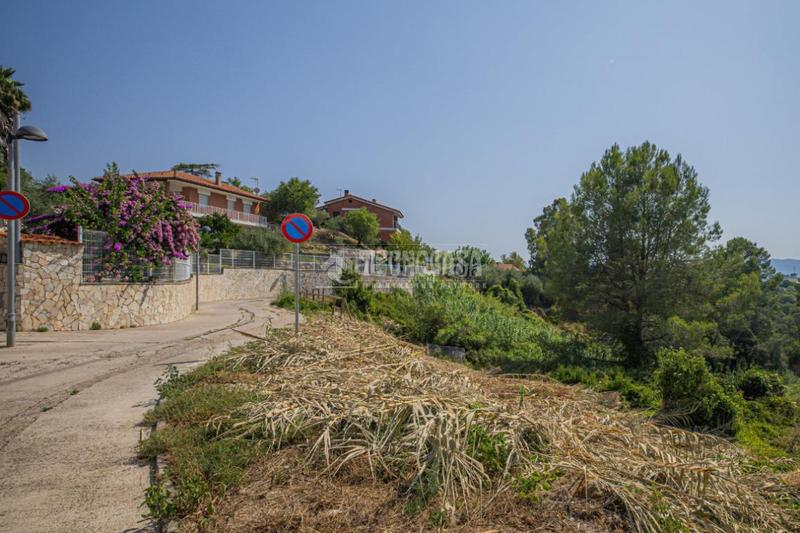 Foto ff4983cd-1aae-4d10-938a-41313c61f429. Terreny residencial a Els Avets-Can Serrafossà-Ximelis Rubí